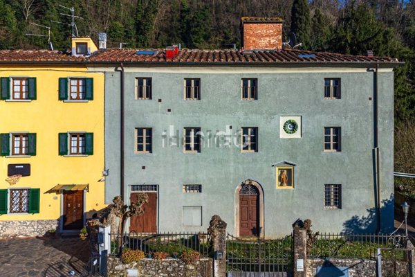 casa indipendente in vendita a Pistoia in zona San Felice