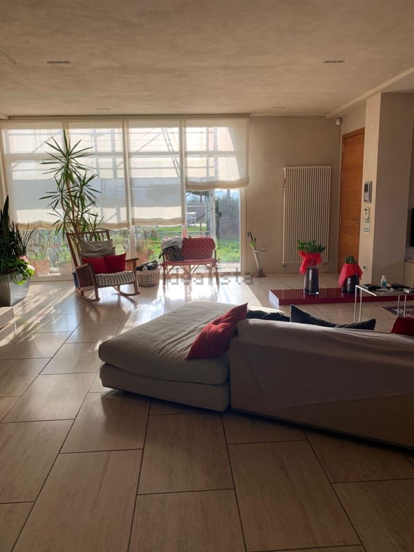 casa indipendente in vendita a Pistoia in zona Cacciaia