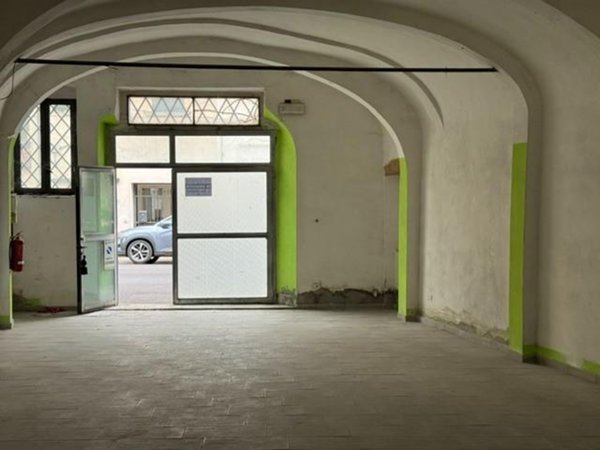 locale di sgombero in vendita a Pistoia