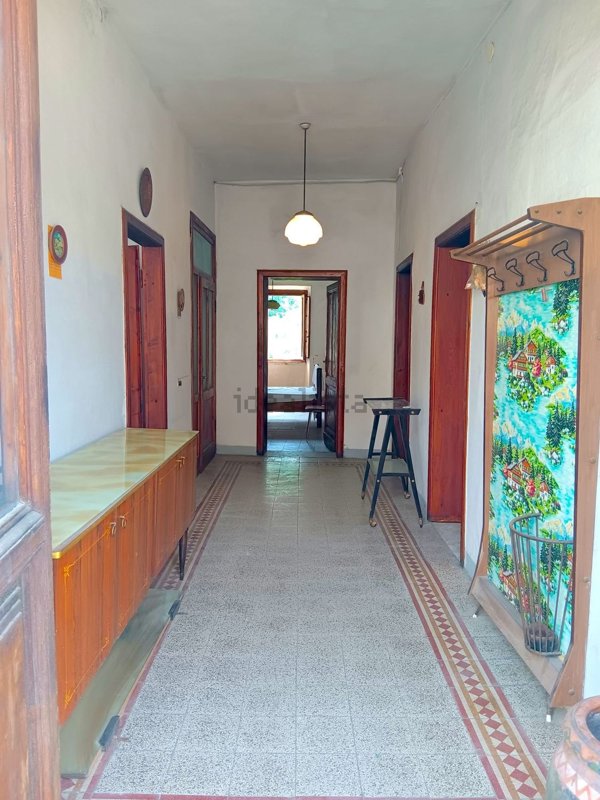 casa indipendente in vendita a Pistoia in zona Campopiano