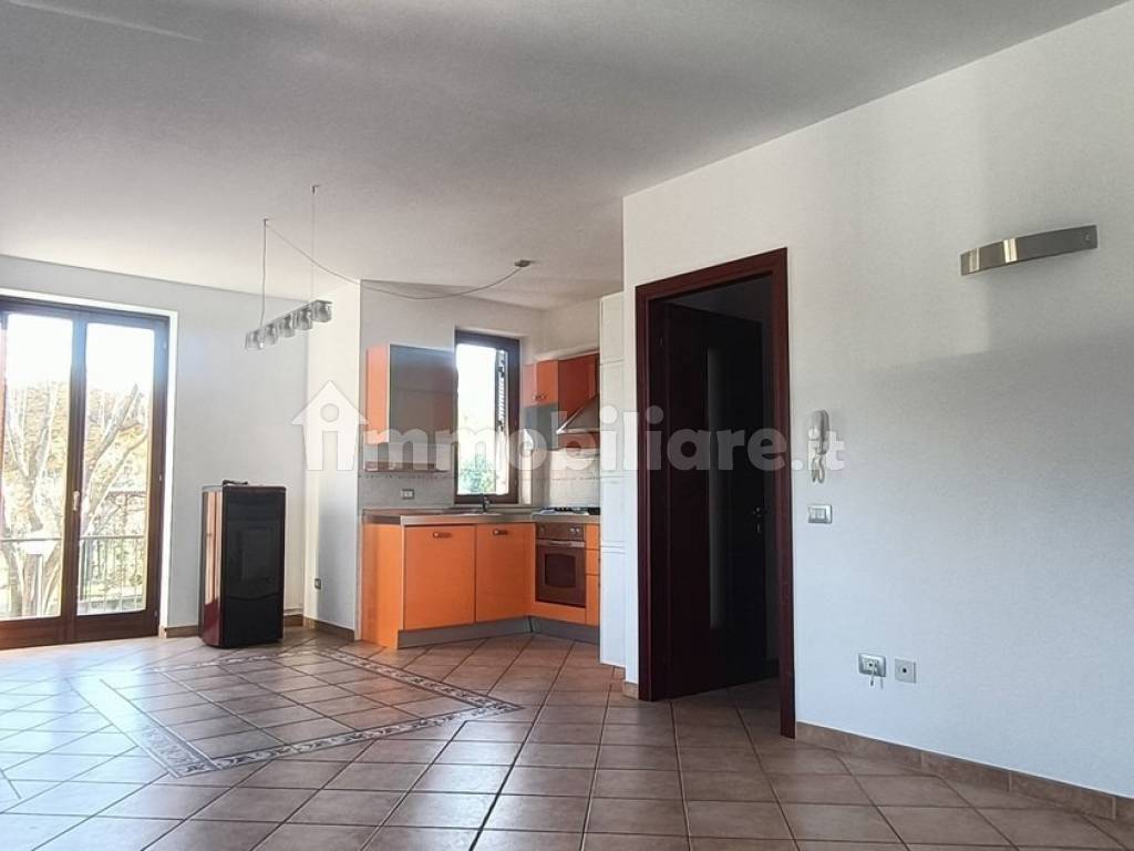 casa indipendente in vendita a Pistoia in zona Bottegone