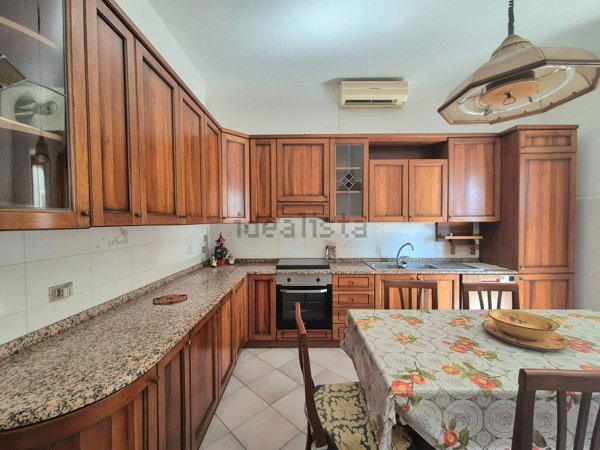 casa indipendente in vendita a Pistoia in zona Bottegone