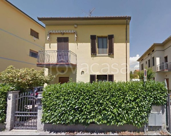 casa indipendente in vendita a Pistoia