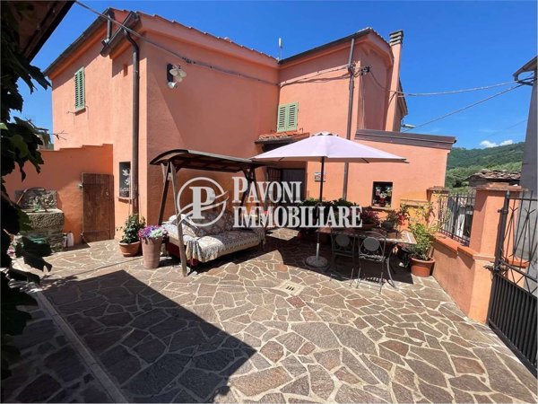 casa indipendente in vendita a Pistoia in zona Valdibure
