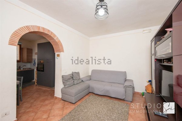 casa indipendente in vendita a Pistoia in zona Pontelungo