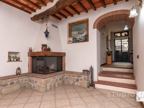 villa in vendita a Pistoia in zona Cireglio