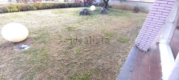 appartamento in vendita a Pistoia in zona Bottegone