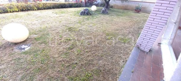 appartamento in vendita a Pistoia in zona Bottegone
