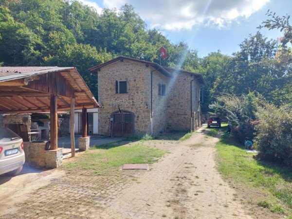 casa indipendente in vendita a Pistoia in zona La Cugna