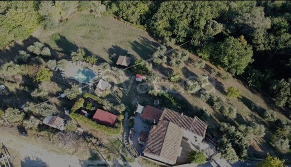 casa indipendente in vendita a Pistoia in zona La Cugna