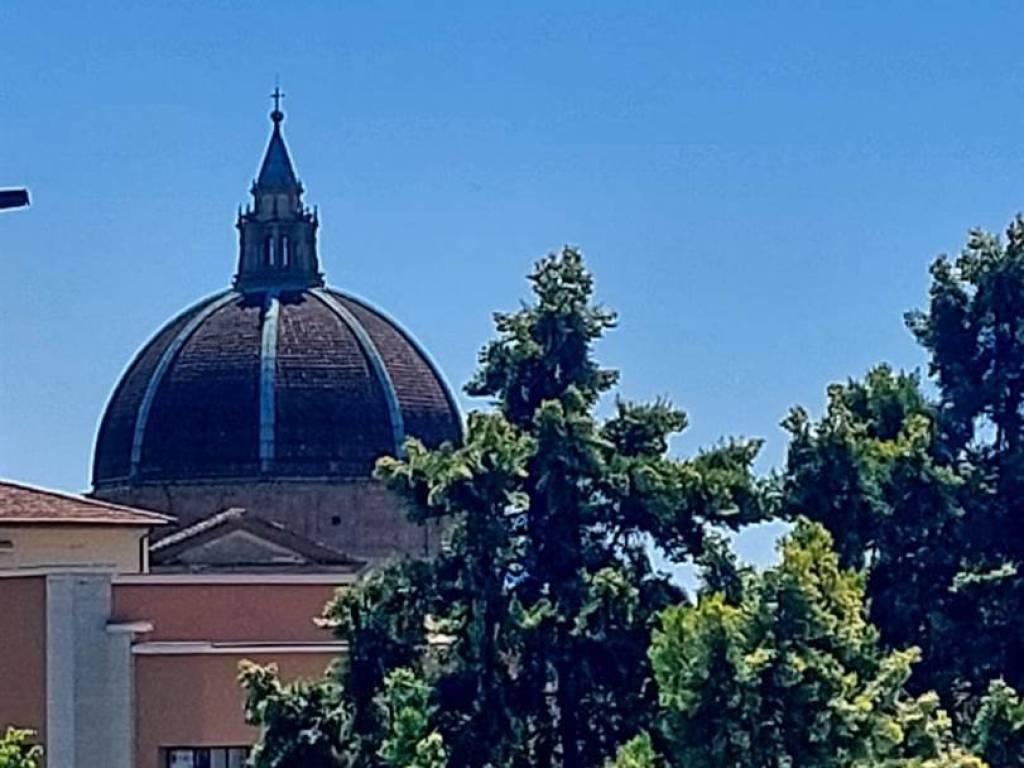 appartamento in vendita a Pistoia in zona Stadio