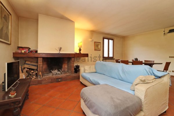 casa indipendente in vendita a Pistoia in zona Campiglio