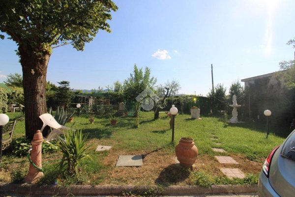 appartamento in vendita a Pistoia in zona Bottegone