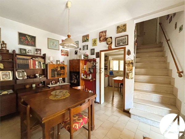 casa indipendente in vendita a Pistoia in zona Valdibure