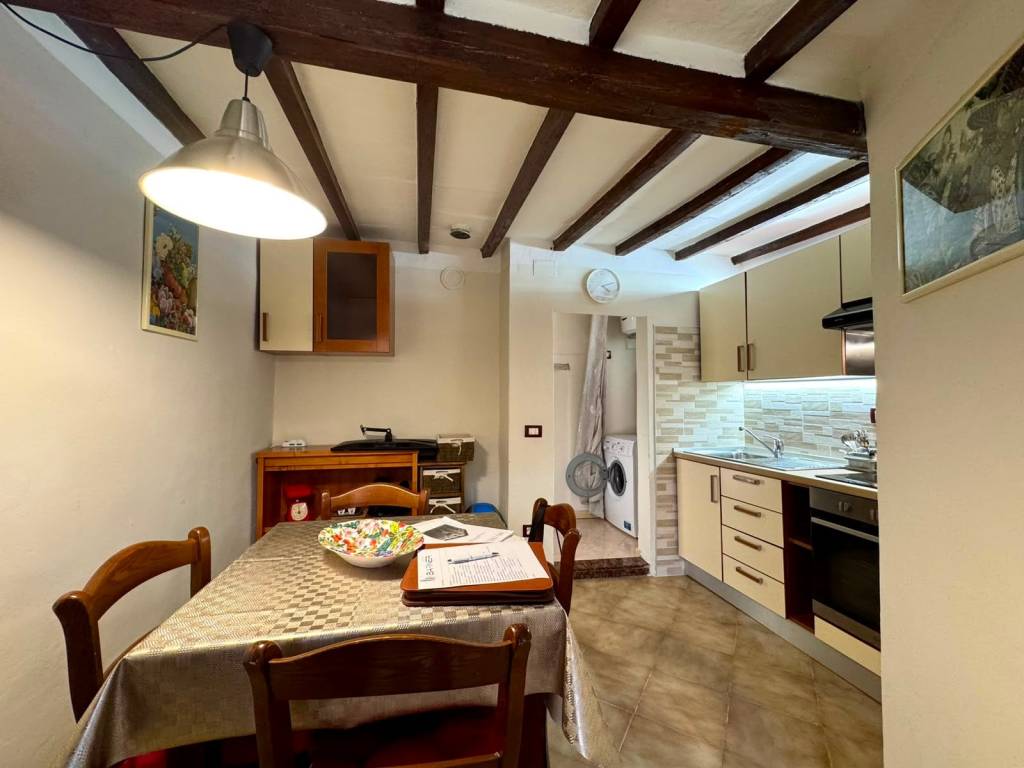 appartamento in vendita a Pistoia in zona Centro Città
