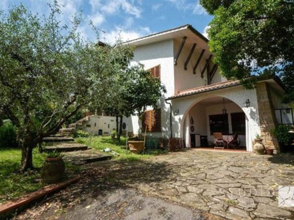 villa in vendita a Pistoia