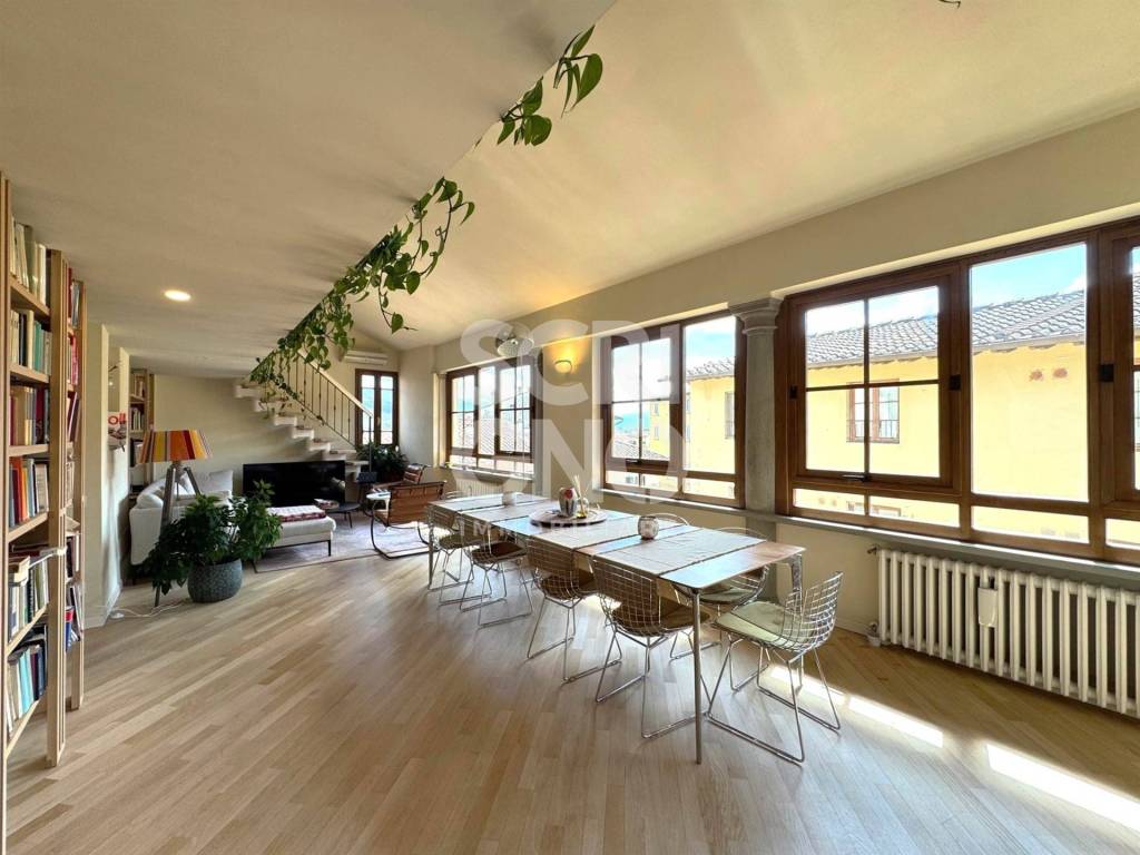 appartamento in vendita a Pistoia in zona Centro Città