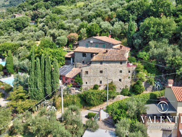 casa indipendente in vendita a Pistoia