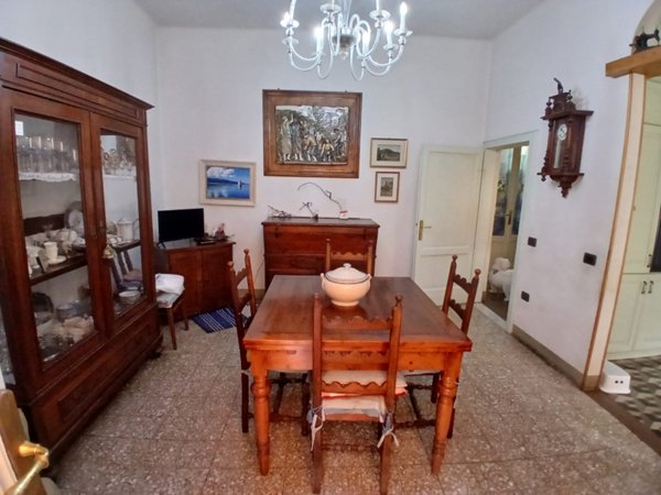 casa indipendente in vendita a Pistoia in zona Centro Città