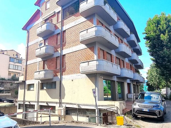 appartamento in vendita a Pistoia in zona Stadio
