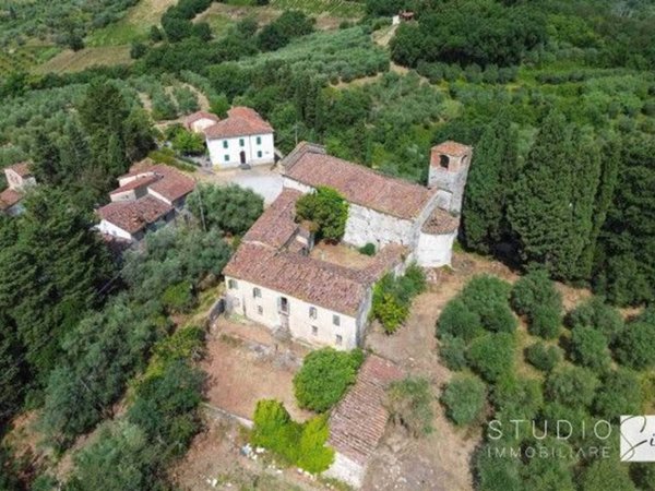 casa indipendente in vendita a Pistoia in zona Spazzavento
