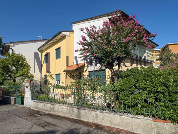 appartamento in vendita a Pistoia in zona Stadio