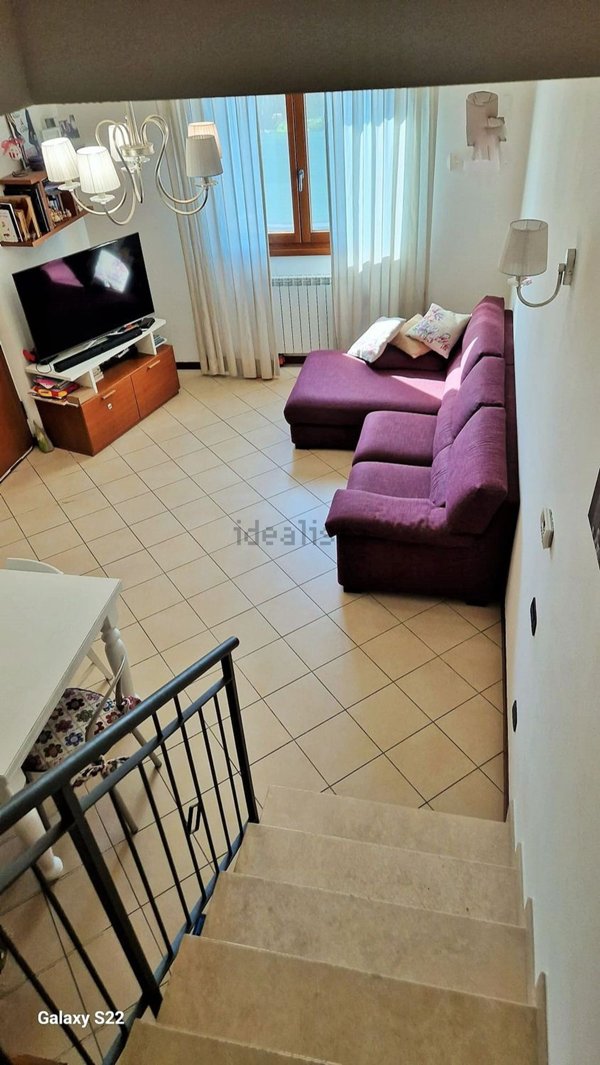 casa indipendente in vendita a Pistoia in zona Bottegone