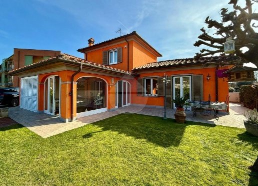 casa indipendente in vendita a Pistoia