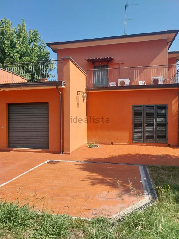 casa indipendente in vendita a Pistoia in zona Centro Città