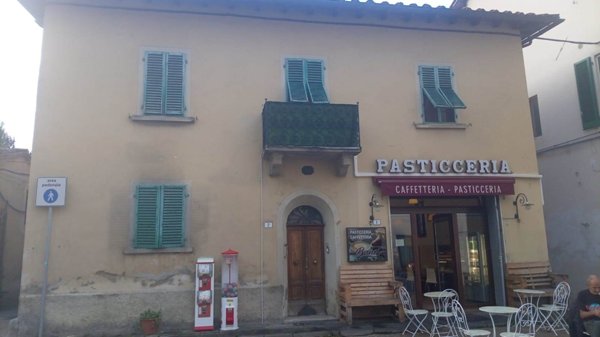 negozio in vendita a Pistoia in zona Centro Città
