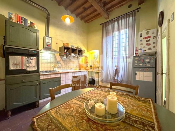 appartamento in vendita a Pistoia in zona Centro Città