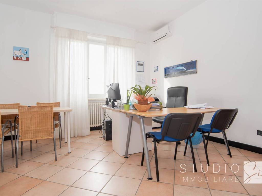 ufficio in vendita a Pistoia