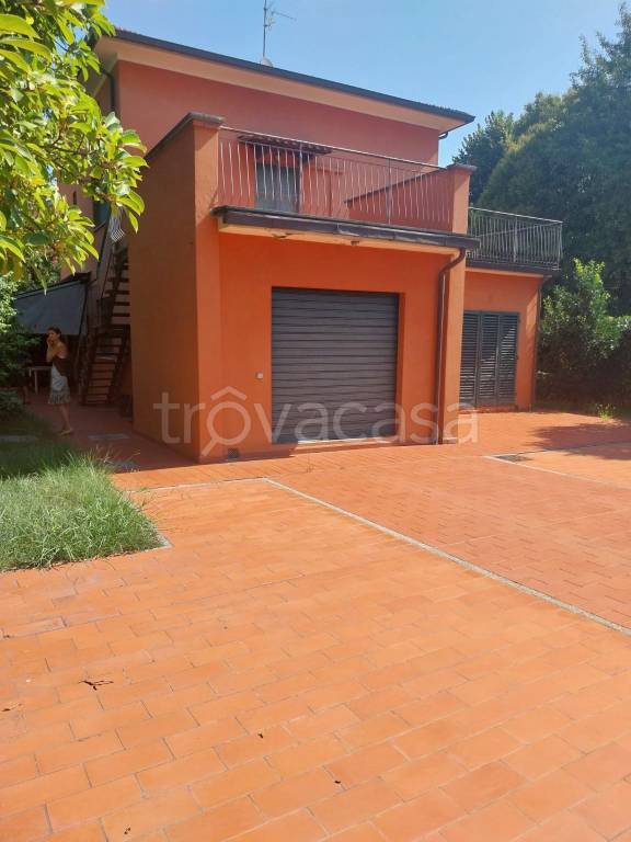 casa indipendente in vendita a Pistoia in zona Centro Città