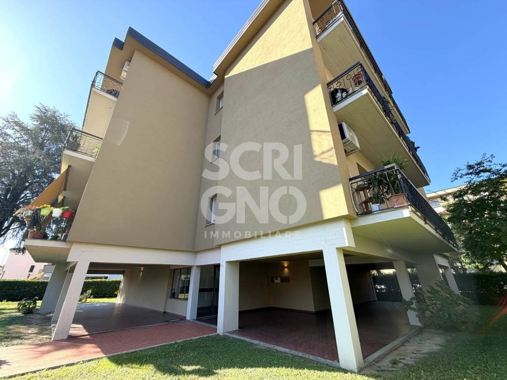 appartamento in vendita a Pistoia in zona Stadio