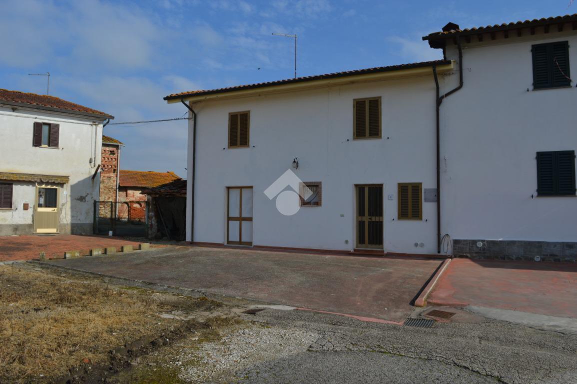 casa indipendente in vendita a Ponte Buggianese in zona Vione