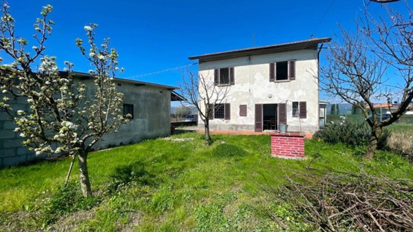 casa indipendente in vendita a Ponte Buggianese