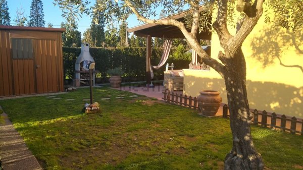 casa indipendente in vendita a Ponte Buggianese