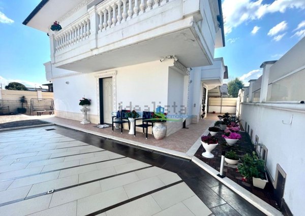 casa indipendente in vendita a Ponte Buggianese