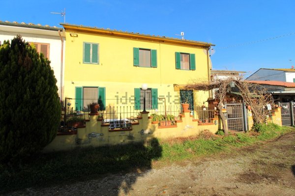 appartamento in vendita a Ponte Buggianese in zona Vione