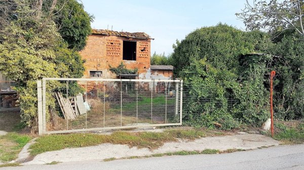 appartamento in vendita a Ponte Buggianese in zona Fattoria