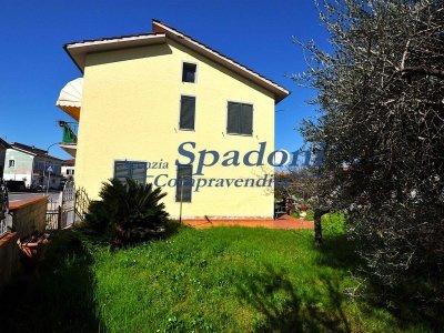 casa indipendente in vendita a Ponte Buggianese