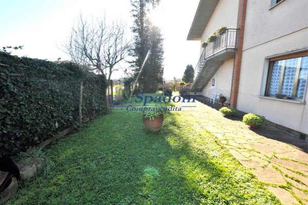 casa indipendente in vendita a Ponte Buggianese in zona Fattoria