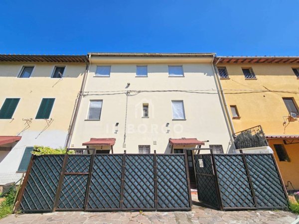casa indipendente in vendita a Ponte Buggianese