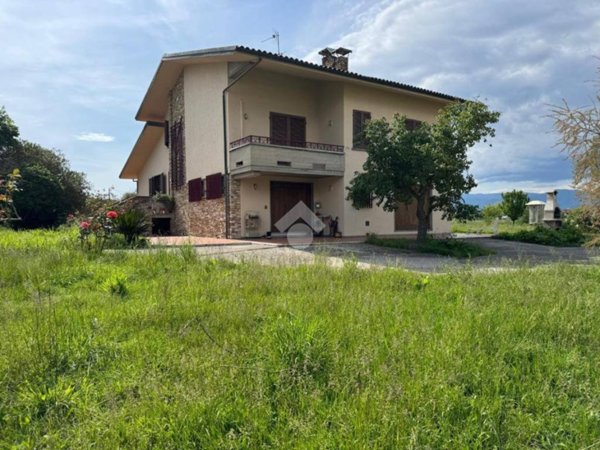 casa indipendente in vendita a Ponte Buggianese