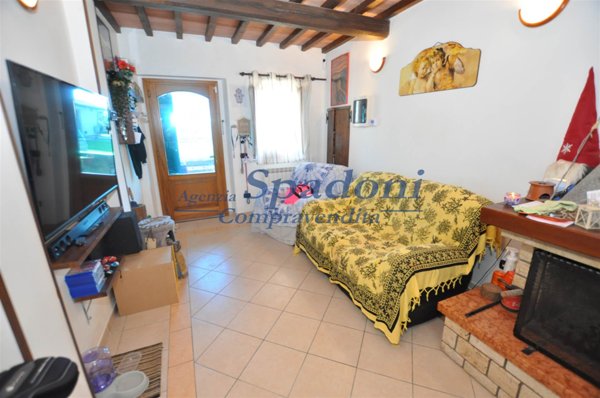 casa indipendente in vendita a Ponte Buggianese in zona Vione