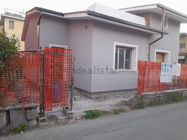 casa indipendente in vendita a Ponte Buggianese