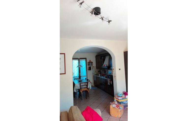 casa indipendente in vendita a Ponte Buggianese