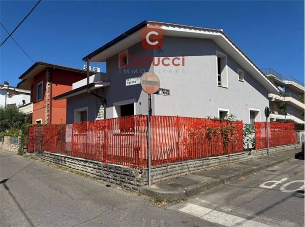 casa indipendente in vendita a Ponte Buggianese
