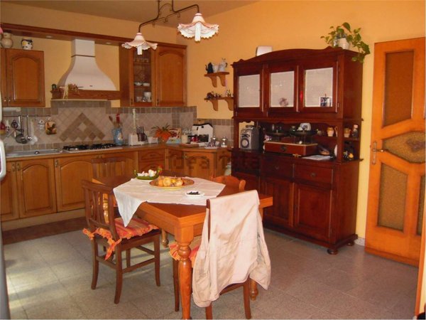 casa indipendente in vendita a Ponte Buggianese