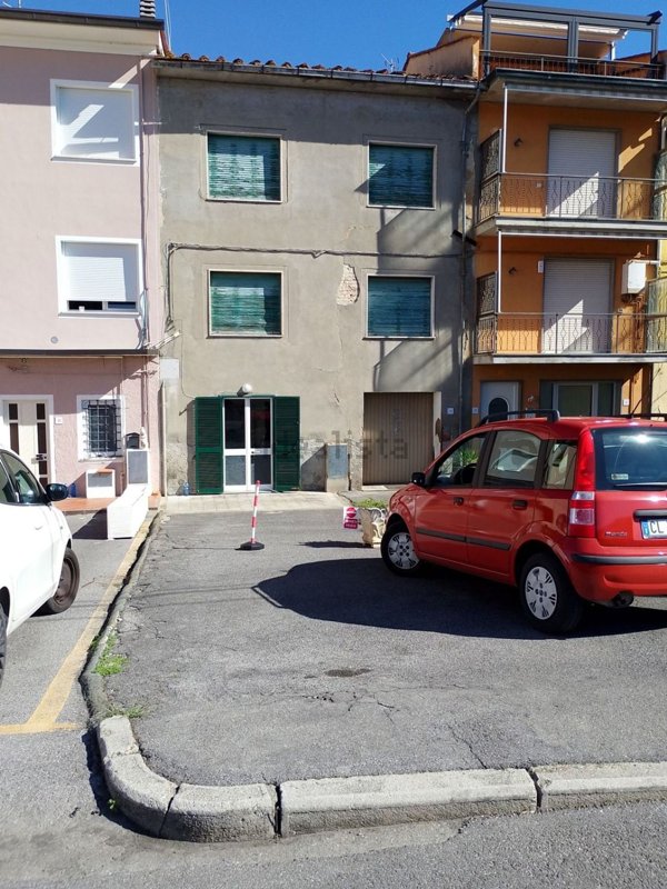 casa indipendente in vendita a Ponte Buggianese